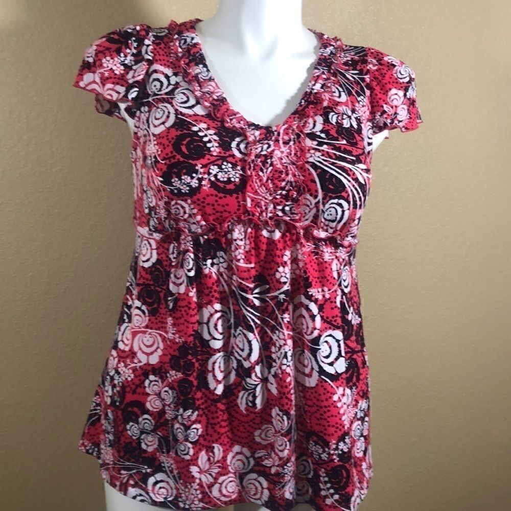 Liz Lange maternity pink black floral top